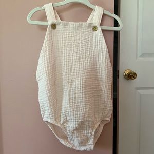NWOT Little Planet organic cotton gauze baby romper size 12m.